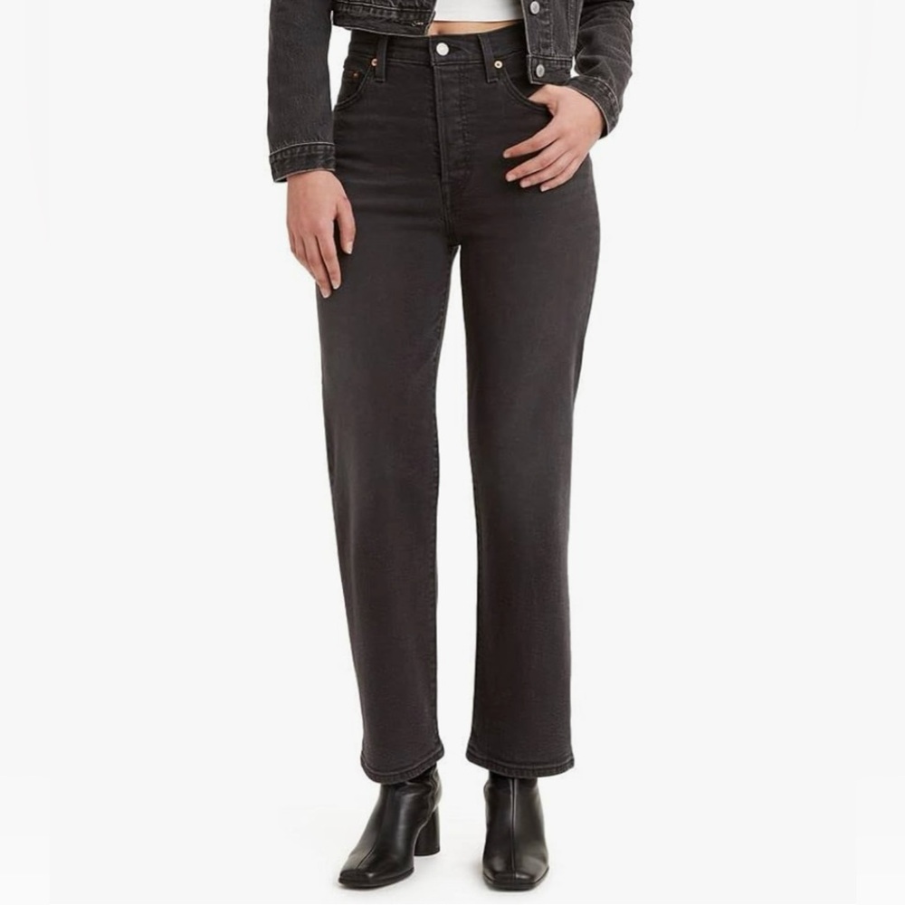 Levi's Women's Ribcage Straight Ankle Jeans - 31 NWT